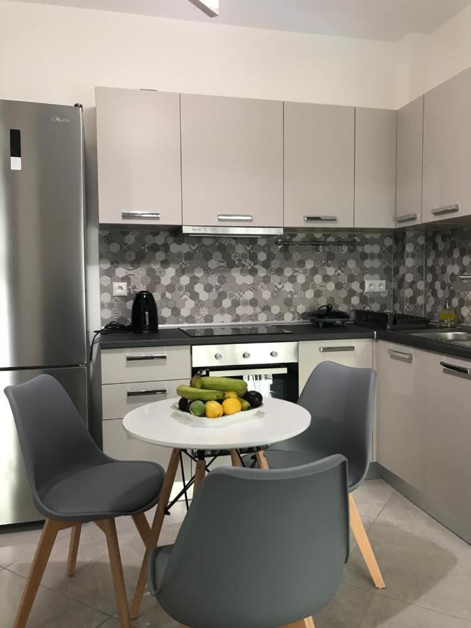 Cyclops Luxury Apartments إيغومينيتسا المظهر الخارجي الصورة