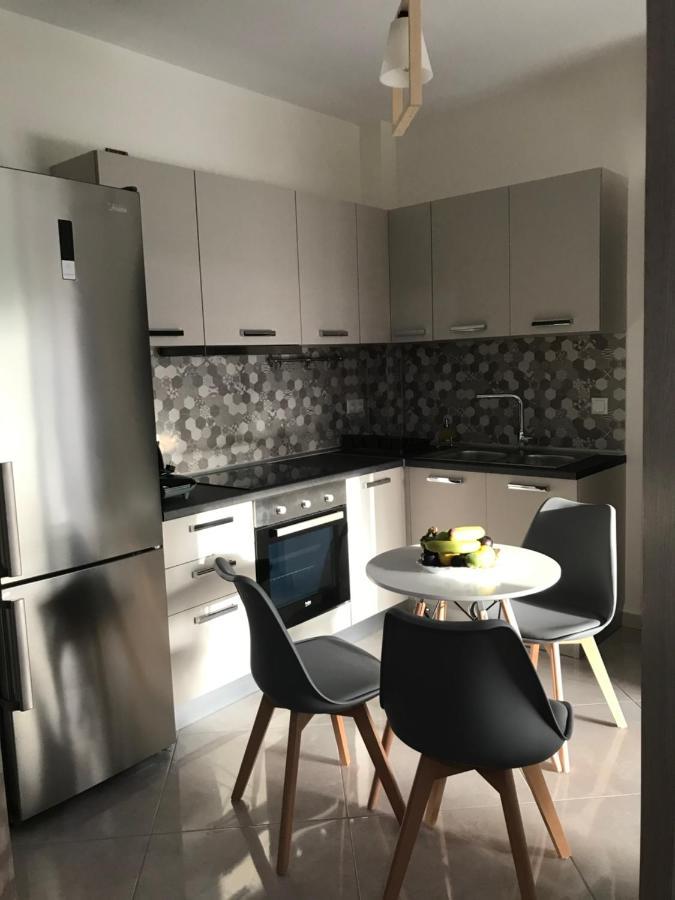 Cyclops Luxury Apartments إيغومينيتسا المظهر الخارجي الصورة